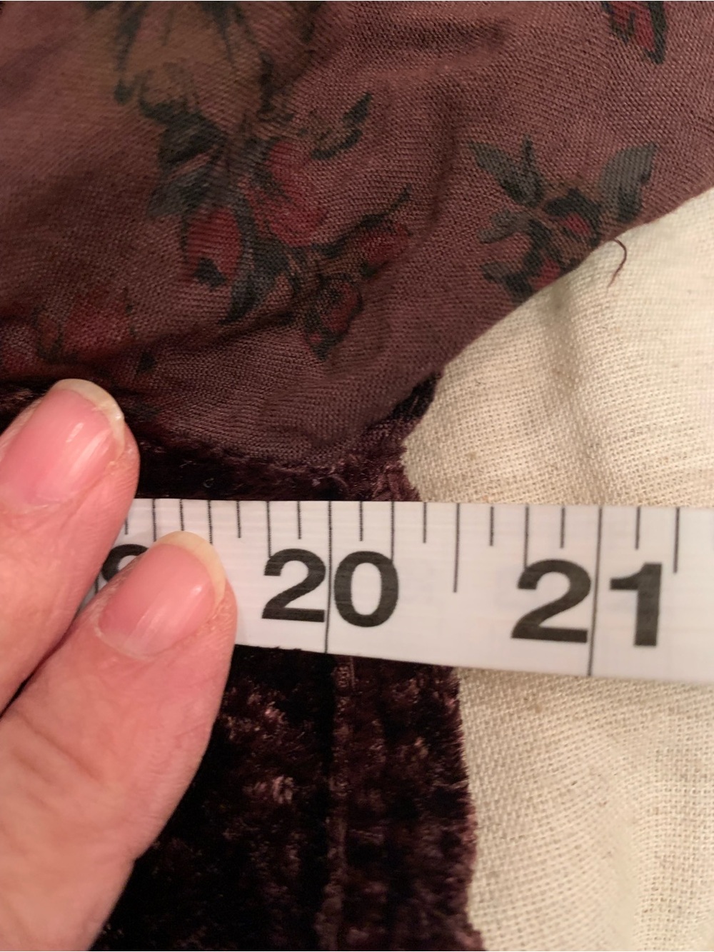 Vintage-Inspired Patchwork Button-Front Blouse - Picture 4 of 9